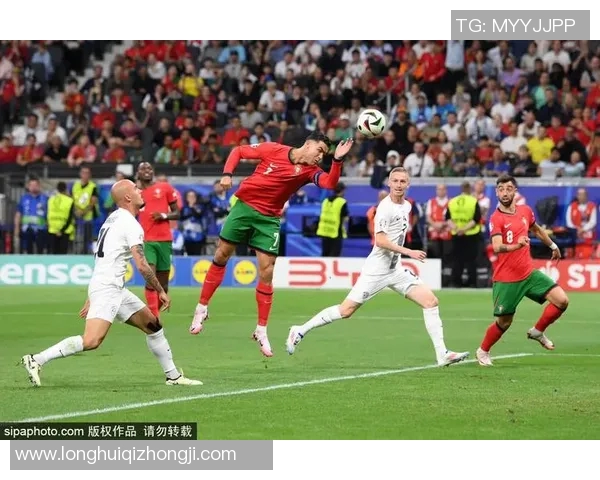 上帝之子究竟是哪个足球明星引发球迷热议与讨论